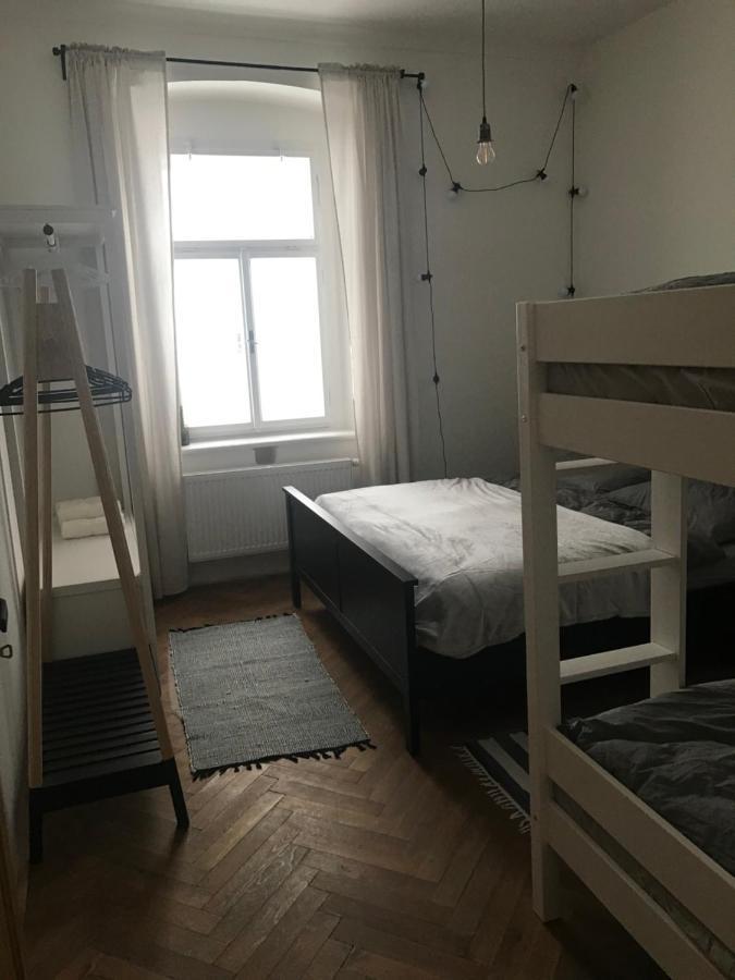 Stara Skola Hedec Aparthotel กราลิกี ภายนอก รูปภาพ