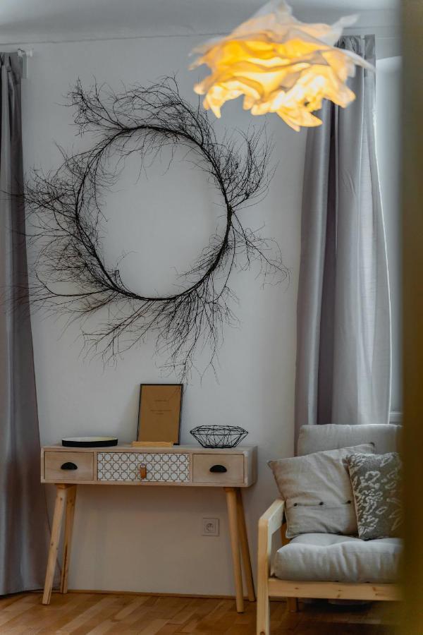 Stara Skola Hedec Aparthotel กราลิกี ภายนอก รูปภาพ